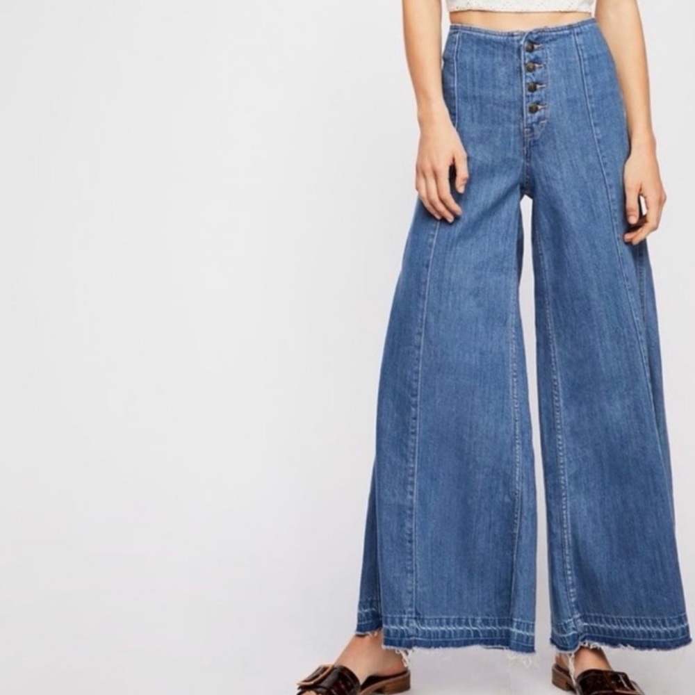 FREE PEOPLE Jeans CLEAR BLUE Wide Leg Size 29 - Picture 1 of 7